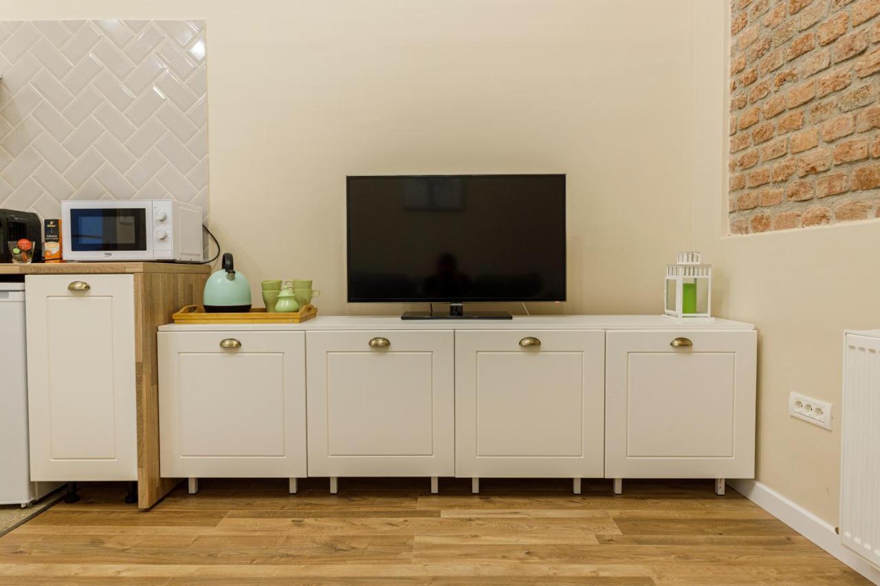 טימישוארה Beautiful Apartment In Heart Of Historical Center מראה חיצוני תמונה